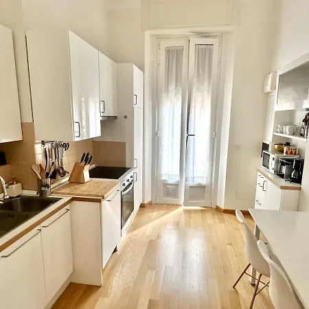 Oasis Of Design And Comfort With Terrace Apartment