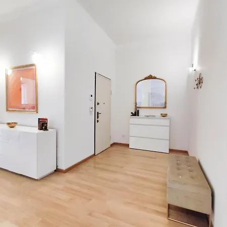 Oasis Of Design And Comfort With Terrace Apartment *