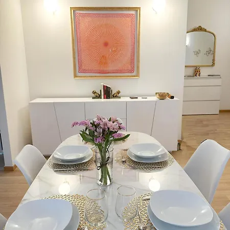 Apartment Oasis Of Design And Comfort With Terrace